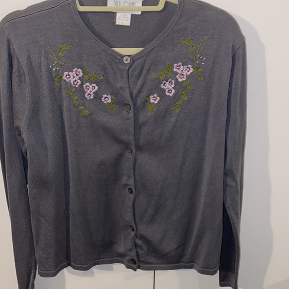So Club Collection embroidered gray cardigan - Picture 2 of 4